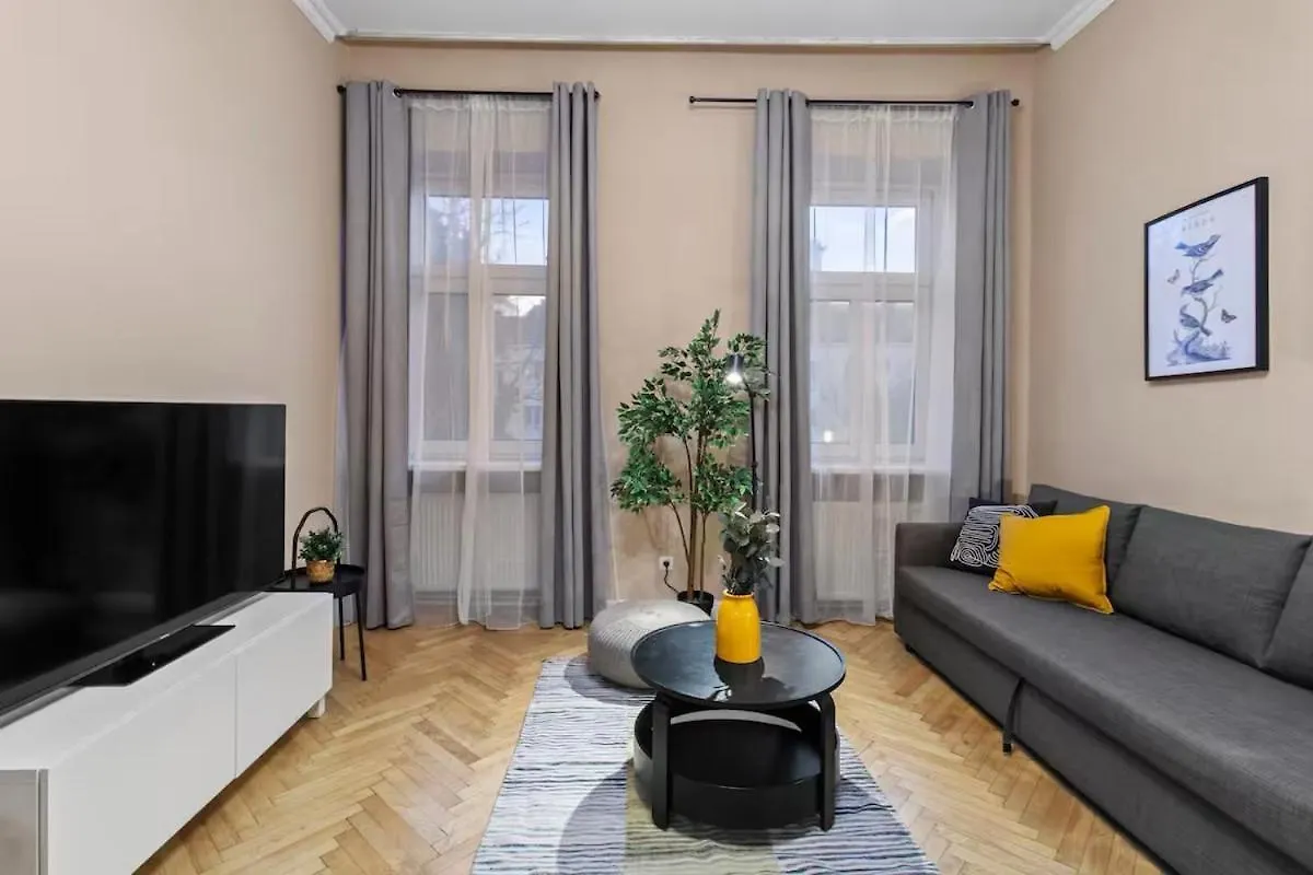 For Big Groups I Wifi I 5 Min To Subway Apartamento Viena